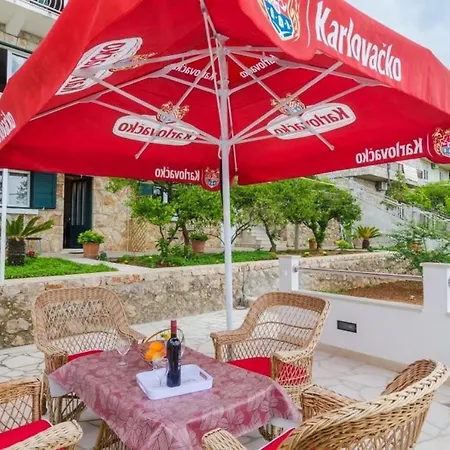 Appartamento Lena & Lara- One-bedroom With Terrace And Sea View *