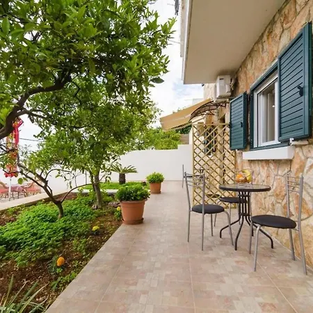 Appartement Lena & Lara- One-bedroom With Terrace And Sea View *